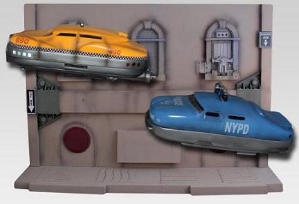 THE FIFTH ELEMENT - FLYING CARS DIORAMA 