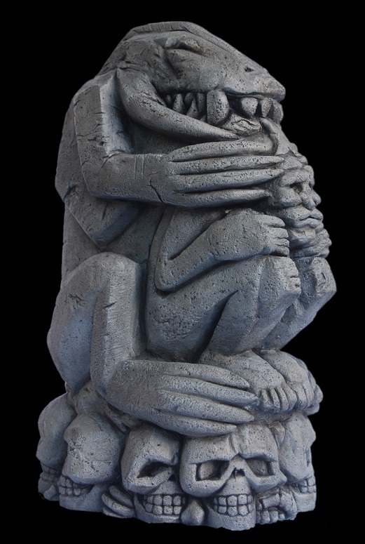 Das Relikt  Museum der Angst - Kothoga Statue